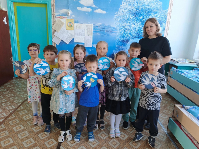 Акция "Блокадная ласточка" Акция "Блокадная ласточка".